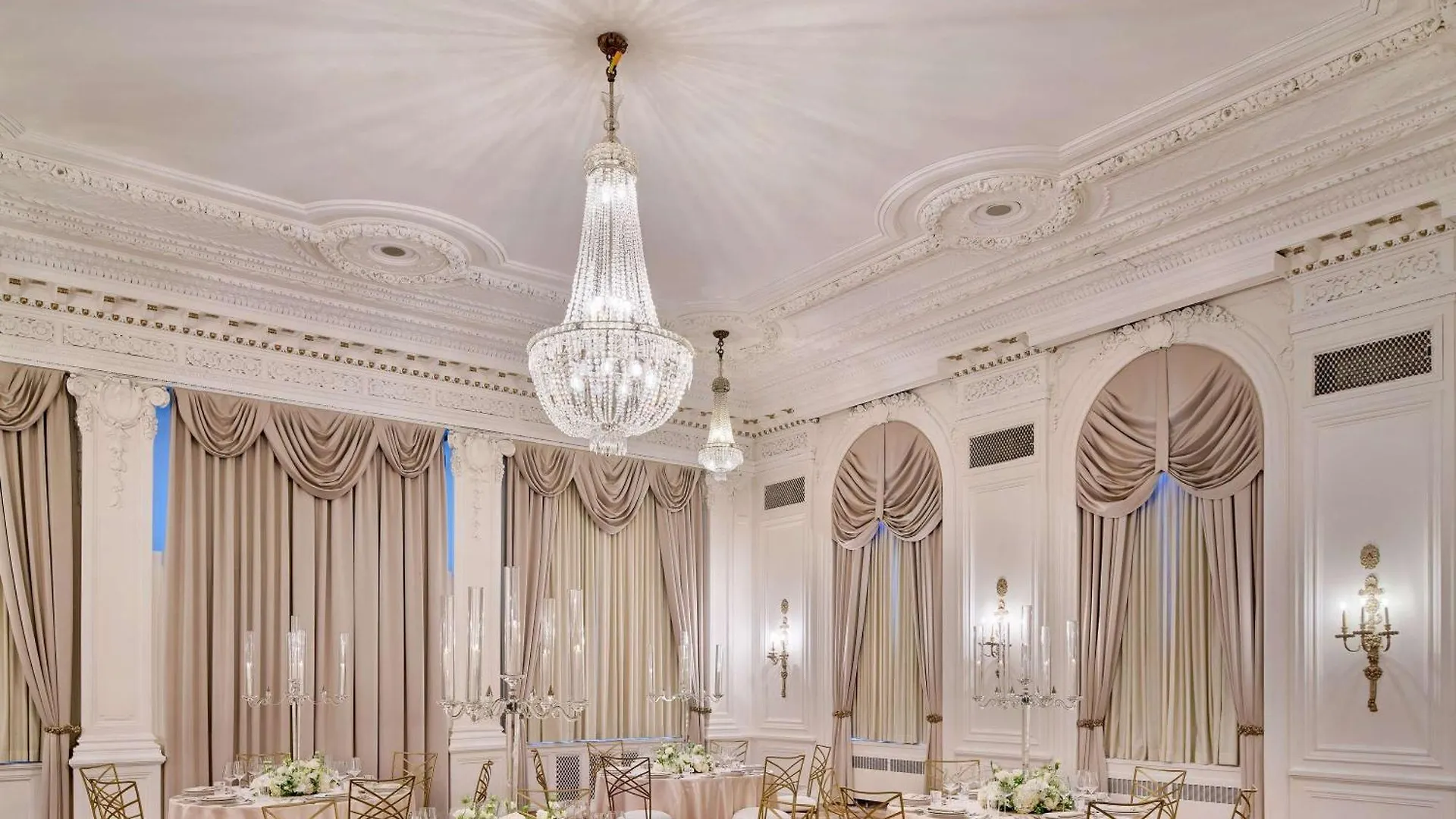 Fairmont Palliser Calgary Hotel