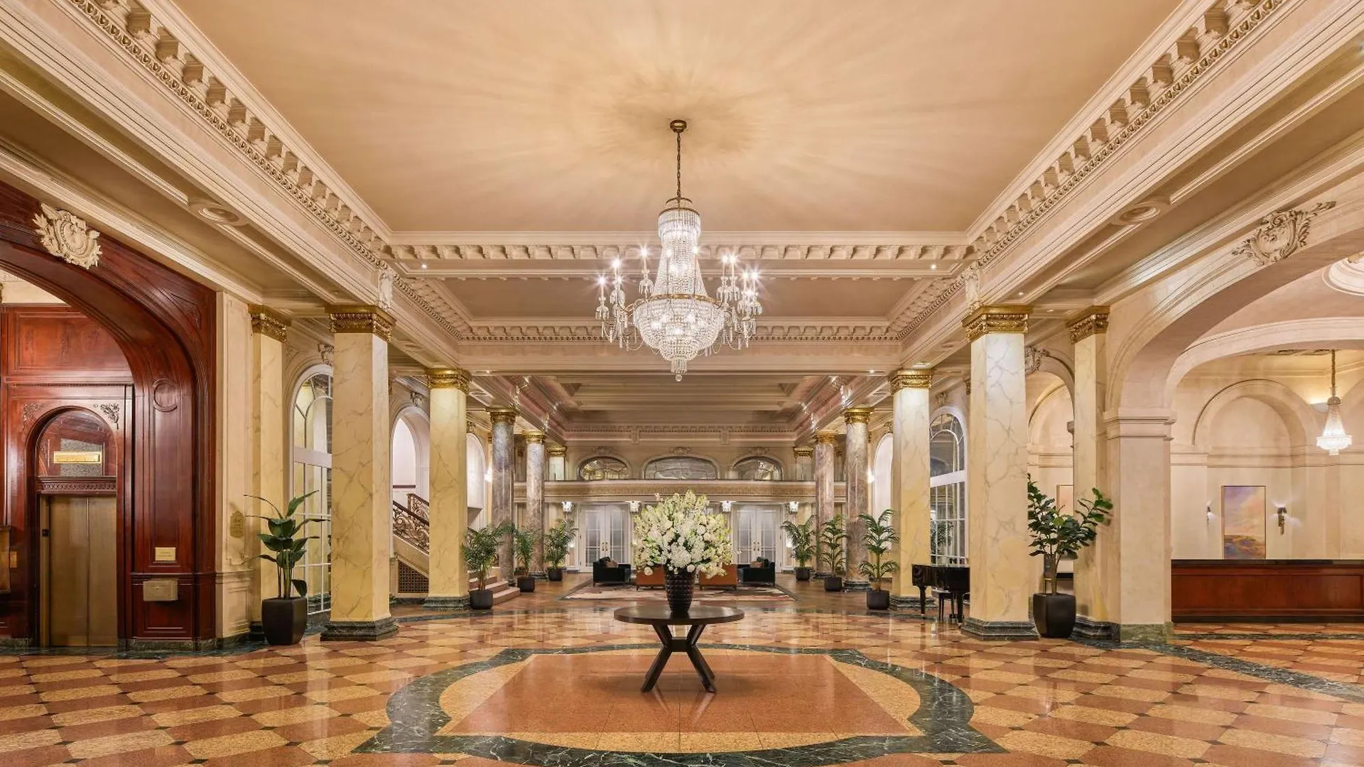 Fairmont Palliser Calgary Hotel