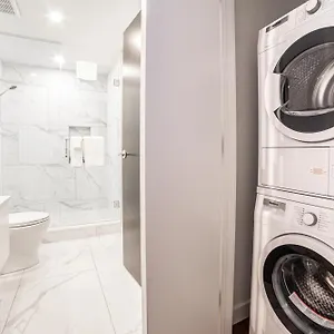 Award-winning One-bedroom At Telus Sky Calgary